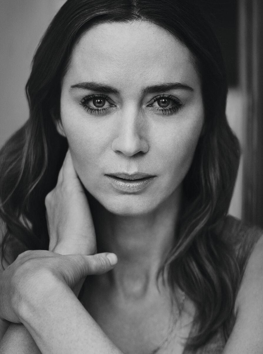 EmilyBluntSpain's tweet photo. Nuevas fotografías de Emily Blunt para la revista The Sunday Times Style ✨ https://t.co/AVgFcdZ14j