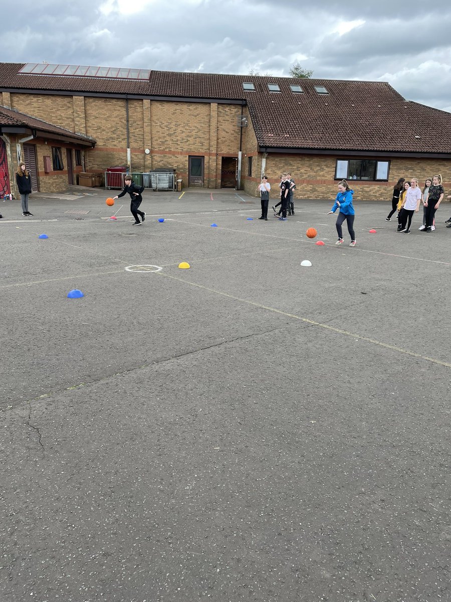 MrsLMcFarlane's tweet image. Completing another of our #FSSL challenges this afternoon . This time it was basketball. We had to dribble round the cones and back as many times as we could in 2 mins. @basketballscot @furybball @ASC_Keith @MrsLynFrench