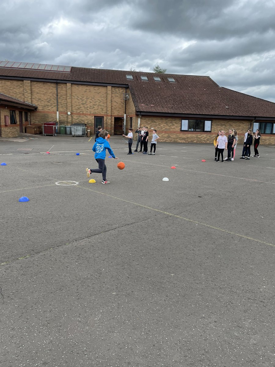 MrsLMcFarlane's tweet image. Completing another of our #FSSL challenges this afternoon . This time it was basketball. We had to dribble round the cones and back as many times as we could in 2 mins. @basketballscot @furybball @ASC_Keith @MrsLynFrench