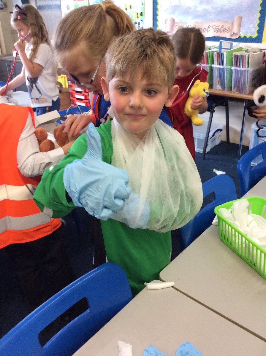 Miss_J_Archer's tweet photo. Little people, Big Dreams day has been aspirational! We have tried all sorts of occupations.....detectives, dancers, photographers, vets, nurses, architects and construction workers!! We are all exhausted 💤 https://t.co/2cKwCQOIXl