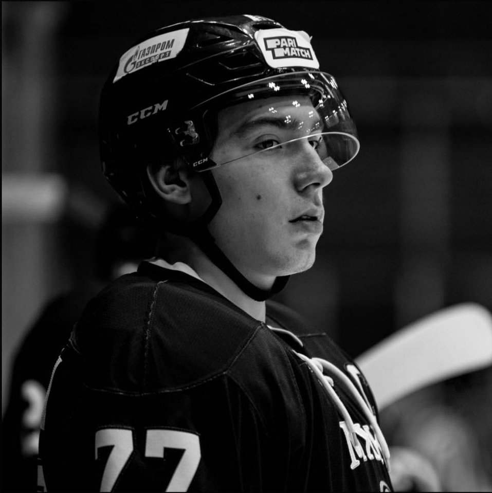 wildflowor's tweet image. Буду вечно любить тебя и помнить, моя малышка💔🖤
Спи спокойно🕯️😖
Тимур Файзутдинов. Фаза. Навечно в  нашей памяти и в наших сердцах 🖤🕯️😟