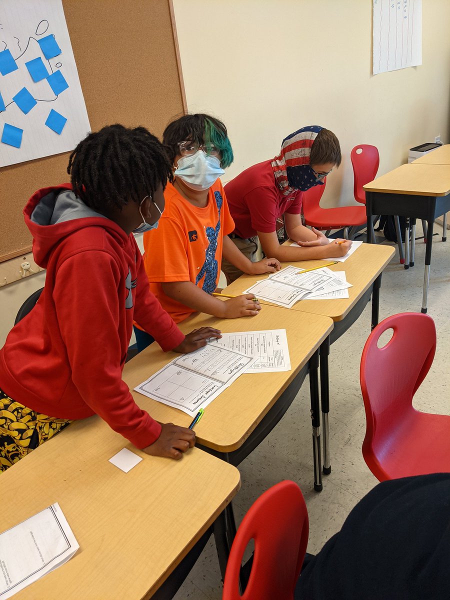 Laura_Smith14's tweet photo. This morning we had to escape Emoji Island! Students worked together using what they have learned in math this year to be able to get off the island! The winning team decided to rescue a couple of friends as well! @BrendaLCoyle @MeversEagles https://t.co/JCCLUL6jkN