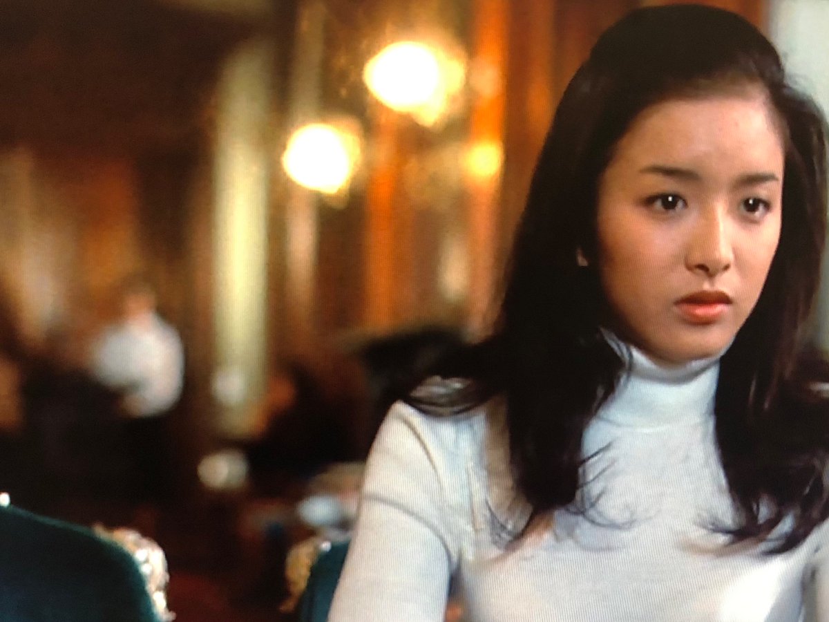 パンラ 品のある美少女でお人形の様に美しいけれど ちょっと舌足らずな発声と独自の色っぽさがアンバランスで魅力的 大人の女性への片鱗も垣間見える特別な一瞬の輝きが眩しいです 冬の華 池上季実子