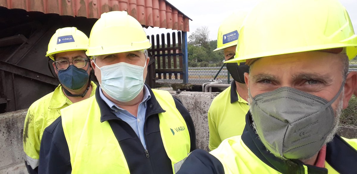 Con los compañeros de @VIAQUA realizando visitas de SSL y concienciandonos de que la seguridad es lo primero. #PRL .Tenemos unos trabajadores extraordinarios @suezES