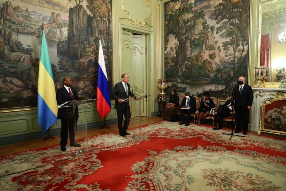 DWatchCentre's tweet photo. #Russia’s Foreign Minister Sergey #Lavrov &amp;his Gabon Counterpart, Pacome Mounelet-Boubeya held a joint news conference following talks in Moscow.

The 2 diplomats noted; #COVID19 pandemic has interfered w/ event programme agreed during the 2019 #RussiaAfrica summit #DWatchCentre https://t.co/SuB96LPiKB