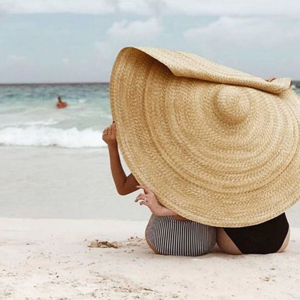 EZDERM's tweet photo. Long weekends are for large hats (a.k.a. sun protection). 👒 https://t.co/TrSX7Ku8rU