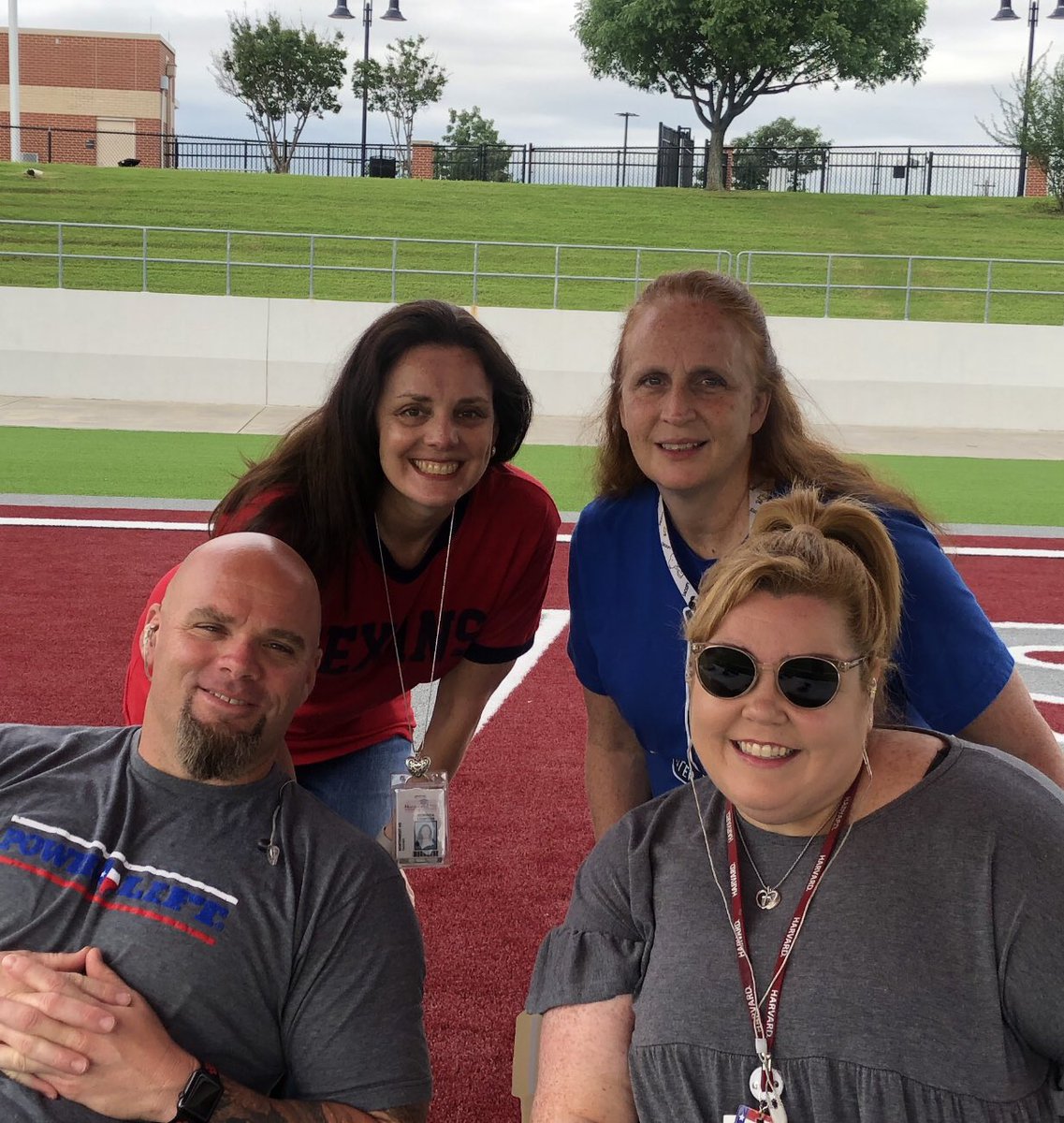 Amberleyf's tweet photo. @NHStexans2021 it is looking a lot like Graduation!  Fun times at graduation practice!  Let’s go 2021! https://t.co/DzLVGelKSN
