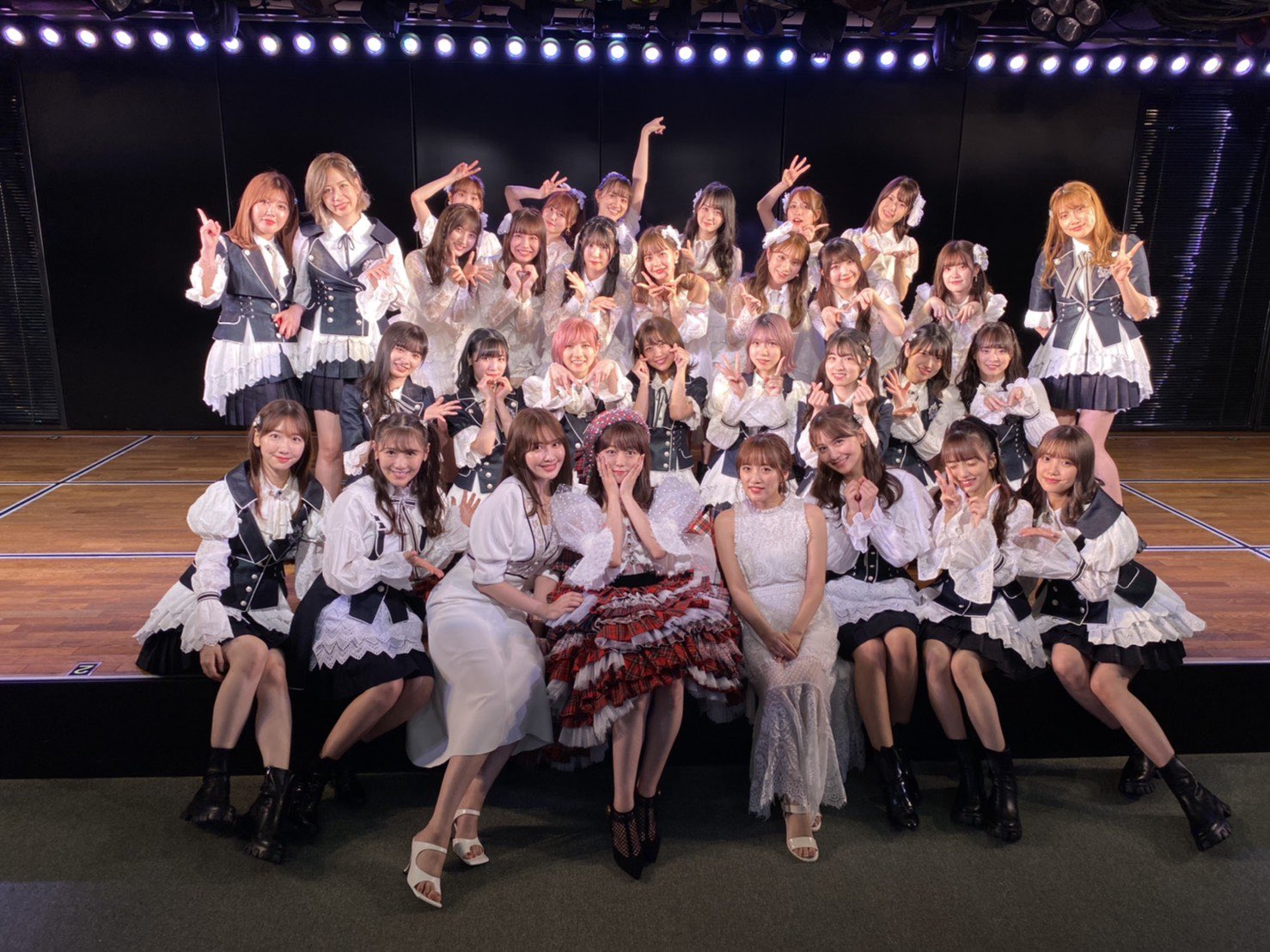 E2eqFUTVgAA5C8-?format=jpg&name=large