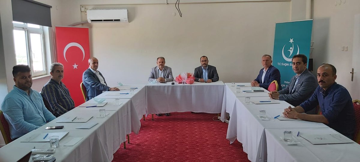 Marifet iltifata tabidir diyor, salgın sürecinde milletimizin sağlığı için kendi sağlığından vazgeçen sağlık çalışanlarımıza teşekkürü bir borç biliyor ziyarette bulunduğumuz İl Sağlık Müdürümüz Sayın @MustafaHAMBOLAT beyefendinin şahsında tüm sağlık çalışanlarımızı alkışlıyoruz