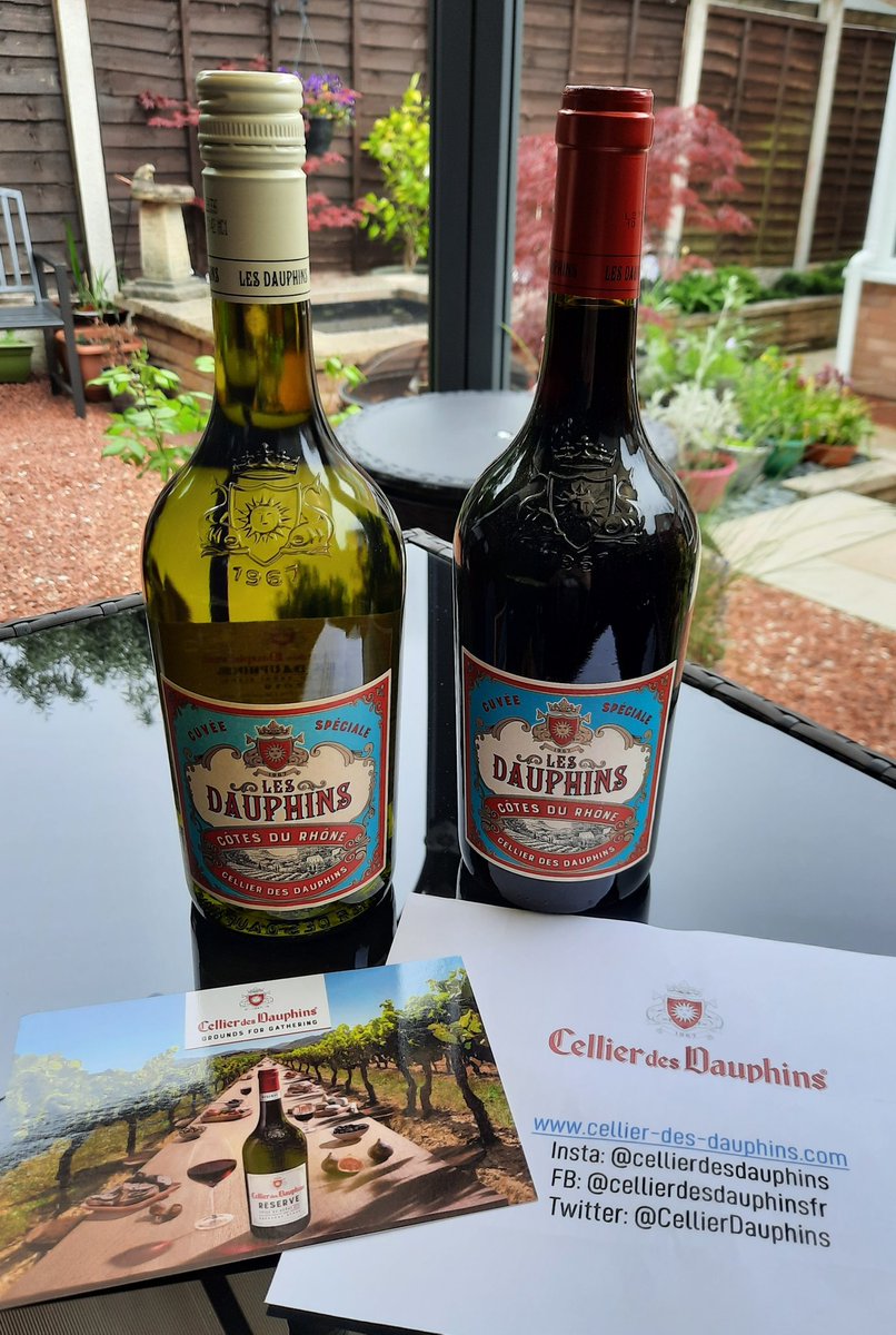 Aimetu's tweet photo. Thank you @jothompsonwine @phillipshillwinepr @cellierdesdauphins for our surprise wine 😁 @nickhearnden and I will certainly be enjoying these in the garden dreaming of holidays in the Cotes du Rhone ❤
#artofsharing #cellierdesdauphins #cotesdurhone #france #wineinthegarden https://t.co/PYDFS8ubxO