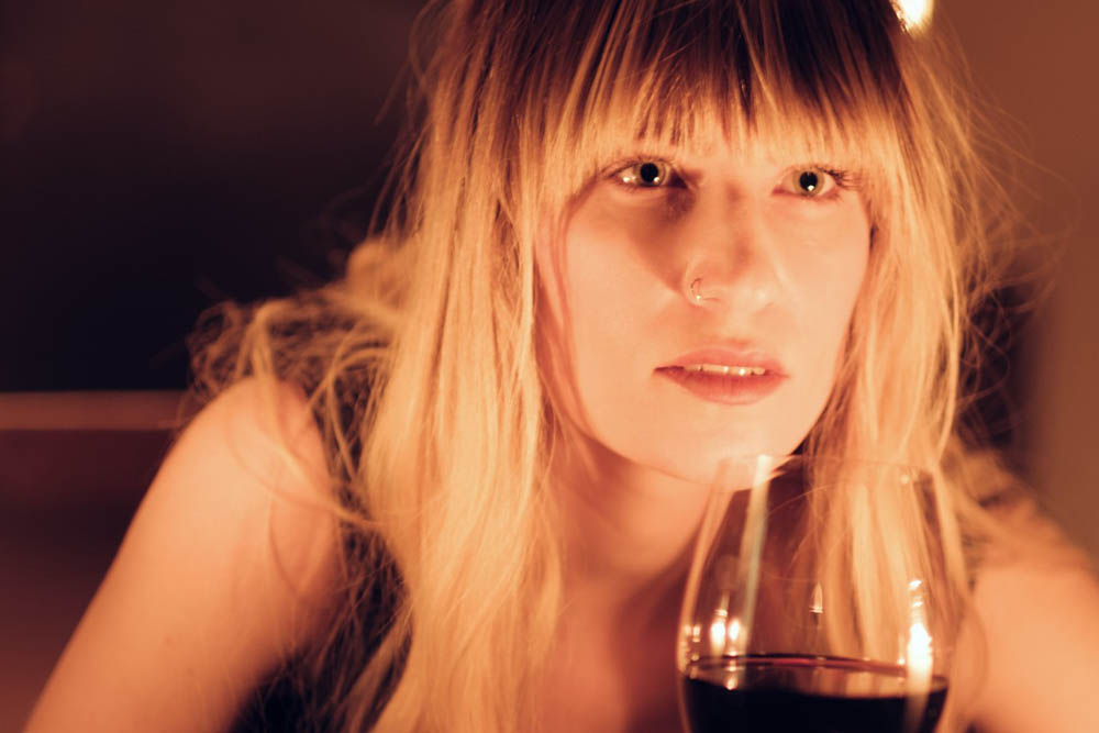 #PREMIERE: Steff and the Articles' (<a href="/SteffArticles/">Steff & The Articles</a>) “Inhibition” navigates infectious alt-pop melodies and warm, jazz-inflected undertones.

popm.at/2RQqEQM