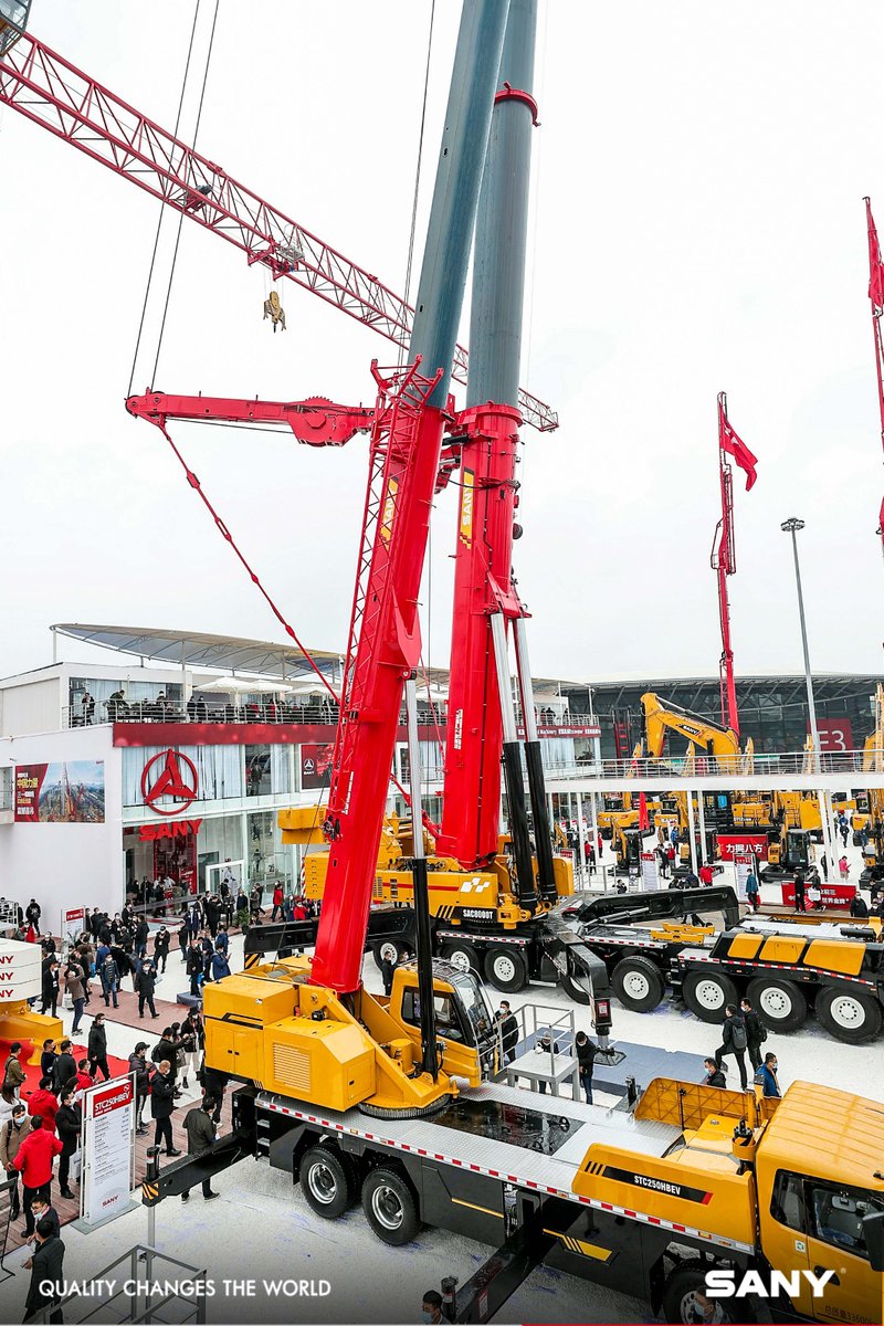 SanyGroup's tweet photo. Concept to Realization: The world's first licensable electric truck crane from SANY: https://t.co/N8UO4JVWPU #SANY #BEV #TruckCrane https://t.co/ZM4DBUMixS