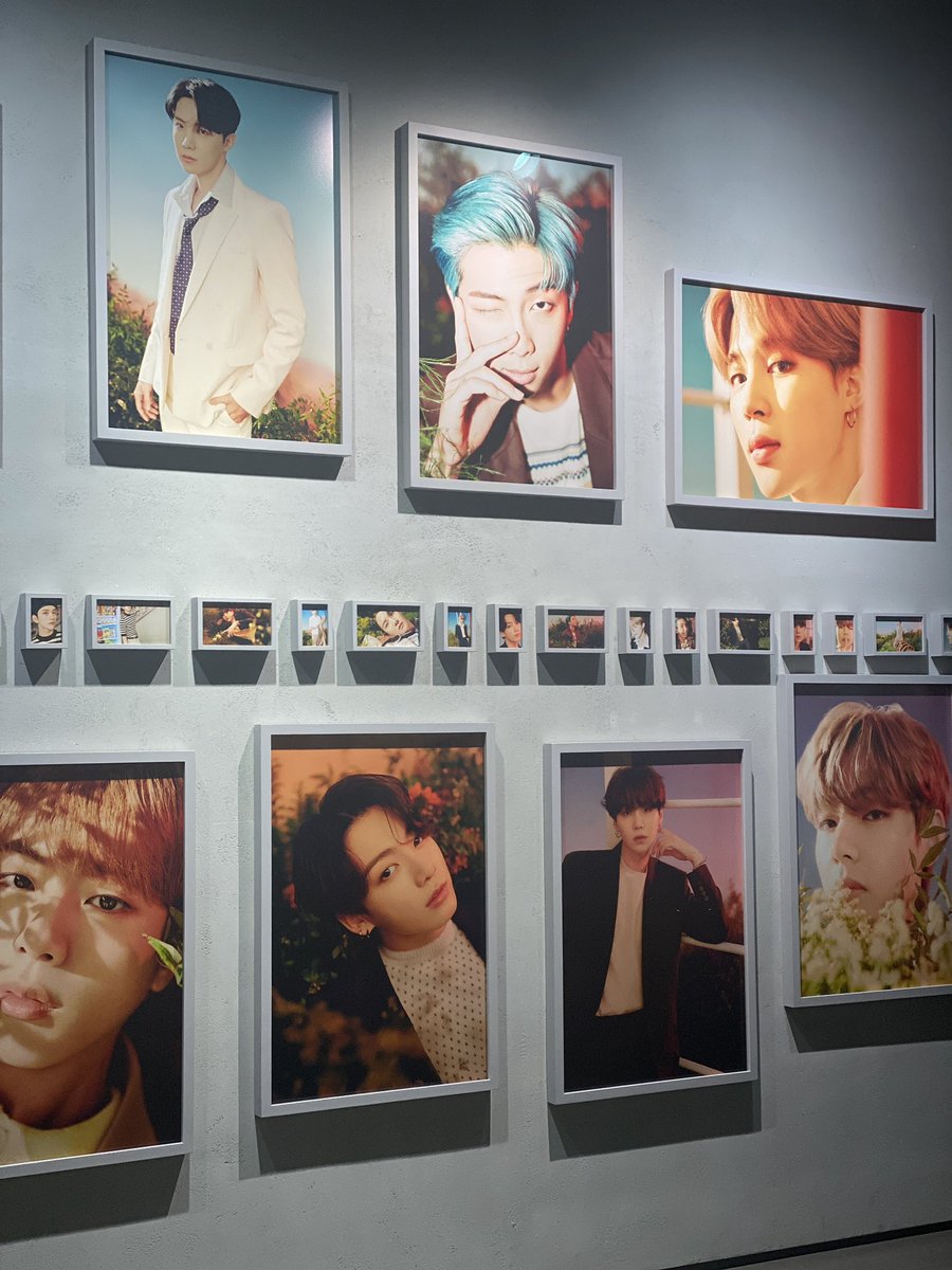 jjimuse's tweet photo. 1회차💜 내일 더 찬찬히 보ㅏ야징 룰루
#hiveinsight
#하이브뮤지엄
#하이브인사이트 https://t.co/ZQ6dht3IUI