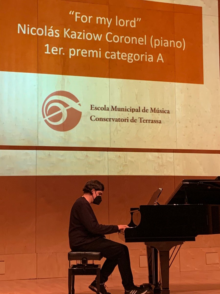 Més imatges del II Concurs de composició de l'EMM-Conservatori de Terrassa Seguiu endavant! Que la vostra creativitat no s'aturi mai!#terrassa #ciclesdelavidaTRS 
<a href="/Teresa_Ciurana/">Teresa Ciurana</a>