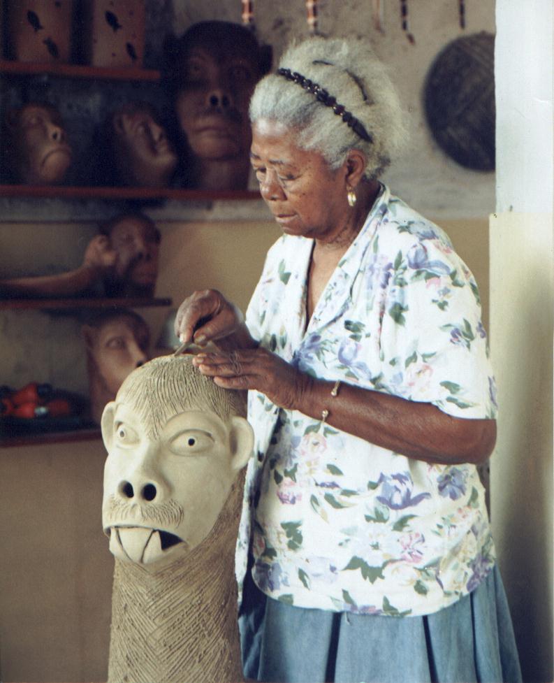 descolonizarte's tweet photo. Ana das Carrancas (Ouricuri, 1923 - Petrolina, 2008) https://t.co/nycPCEue3I