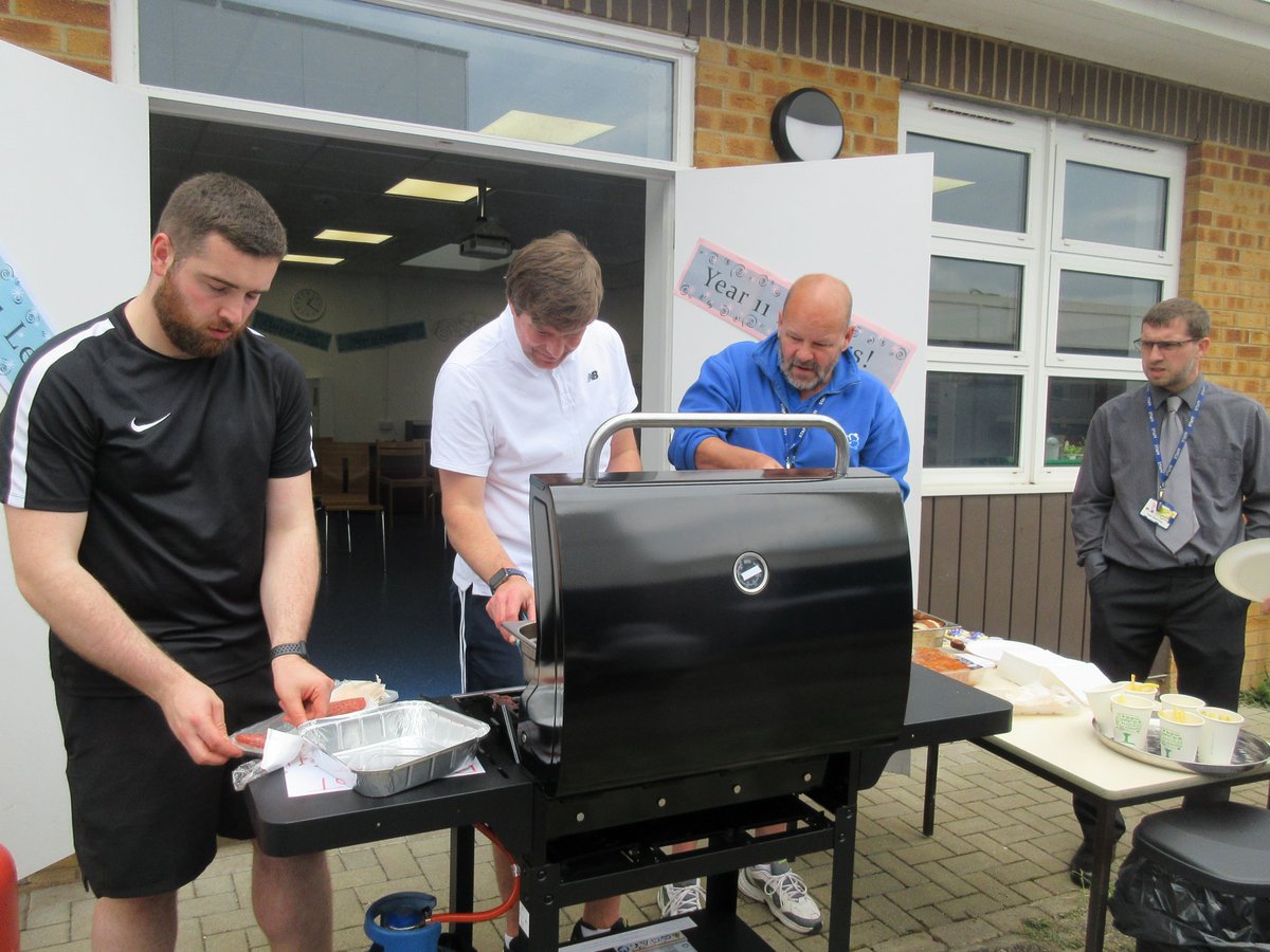 A lovely day saying an official goodbye to our wonderful year 11 students.  They have been amazing through these difficult times.  We will see you next half term for mentoring and careers advice!