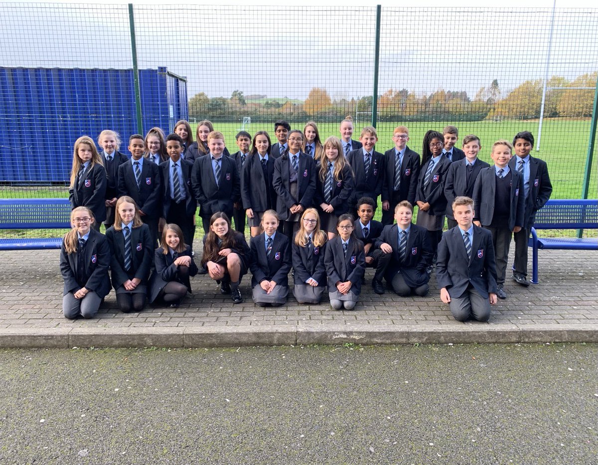 MrsSilverSJHS's tweet image. How it started ….. How it’s going! One year on… #8S #formclass #joesfamily