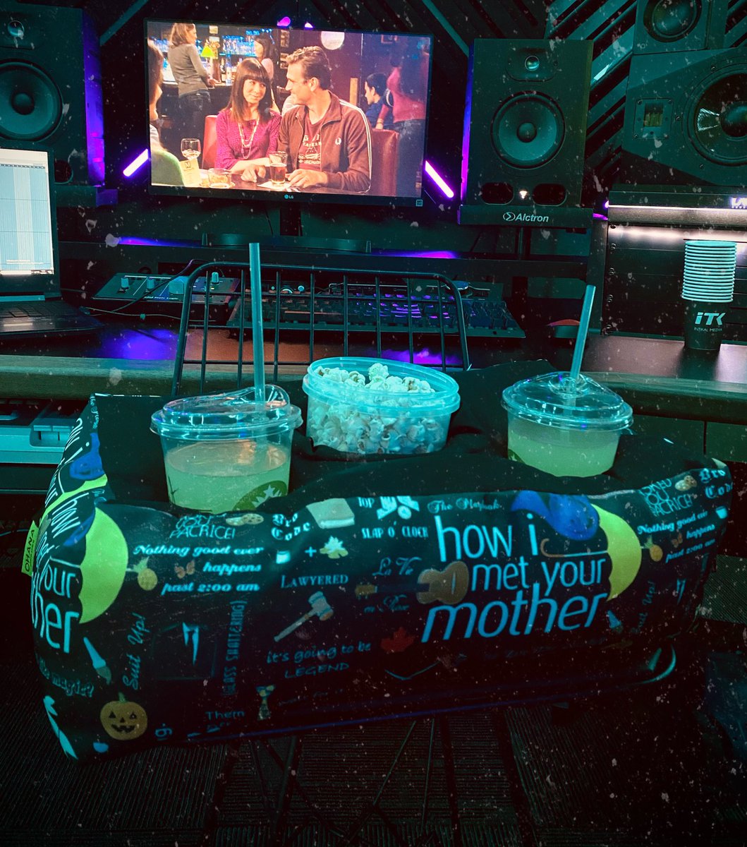 Yineee ben geldim, bu tweeti sadece RT/FAV yapanlardan iki kişiye OHANA SİNEMA KİTİ hediye ediyorummm🧸