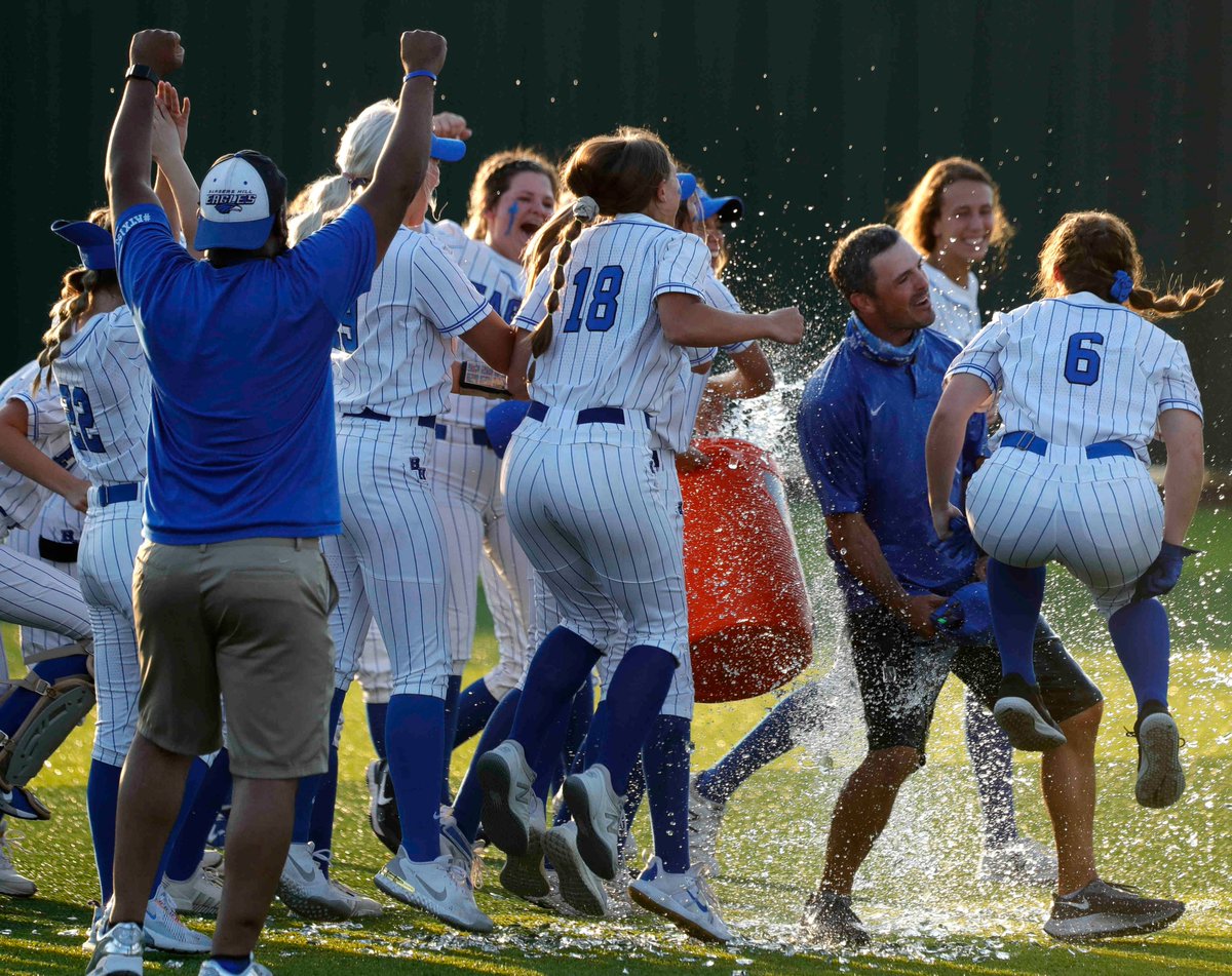 JFoch's tweet photo. The hit. 💥

The run. 🥎

The celebration. 🎉

It's all here as Barbers Hill clinches state berth with 
@Reagan_Duty's walk-off against Lake Creek, from 
@JonPoorman. https://t.co/jZw8tSyDLz https://t.co/n0UVZKzqal