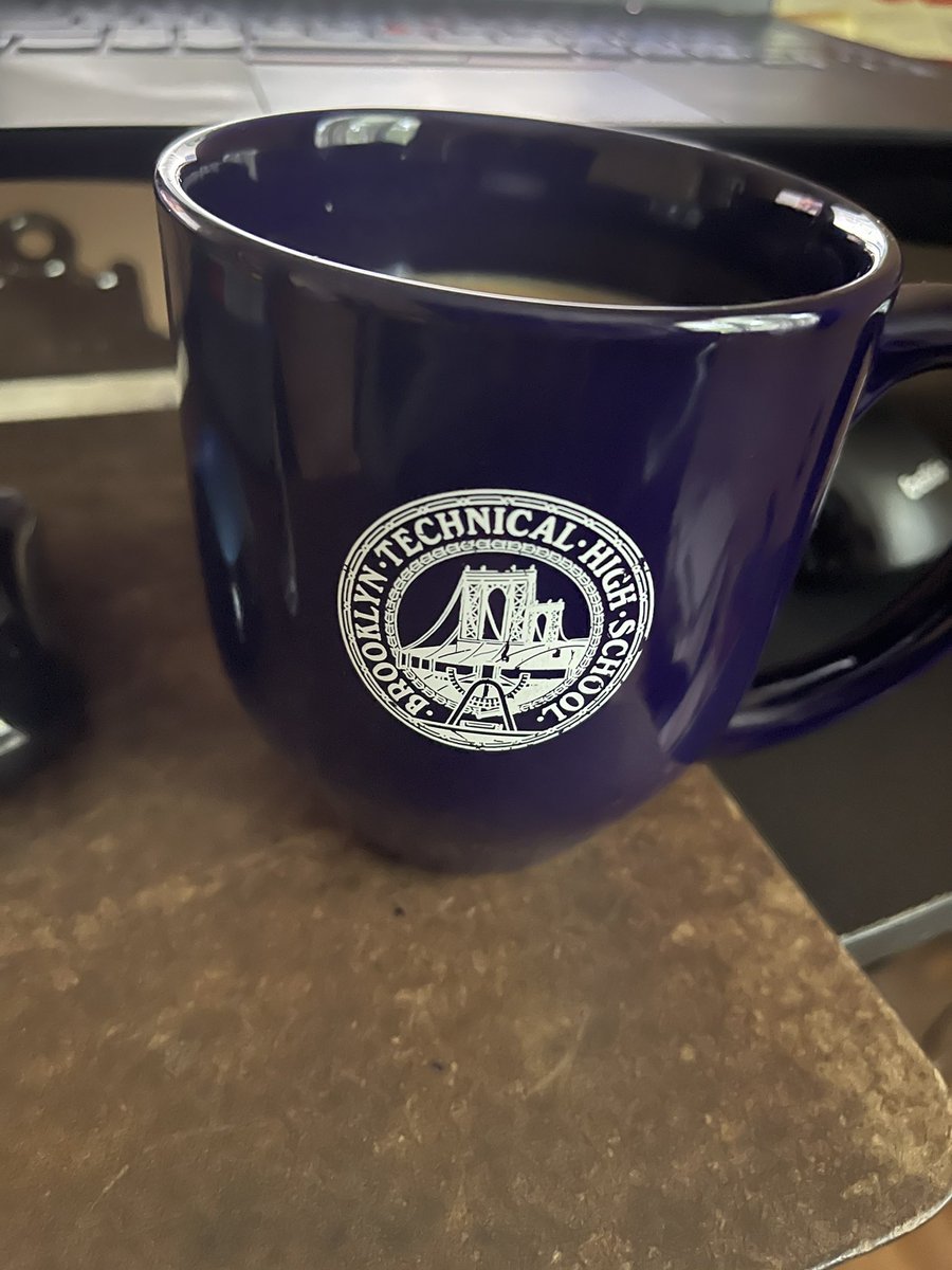 RohanCrawford's tweet photo. Nothing but love for Brooklyn today, from my “Brooklyn VS Everybody” Tee to my Brooklyn Tech (@BrooklynTech_HS) coffee mug. ☕️💗#Brooklyn #TShirtFriday #TGIF #friday #BrooklynTechHS #BrooklynTech https://t.co/V37HlS1t5a