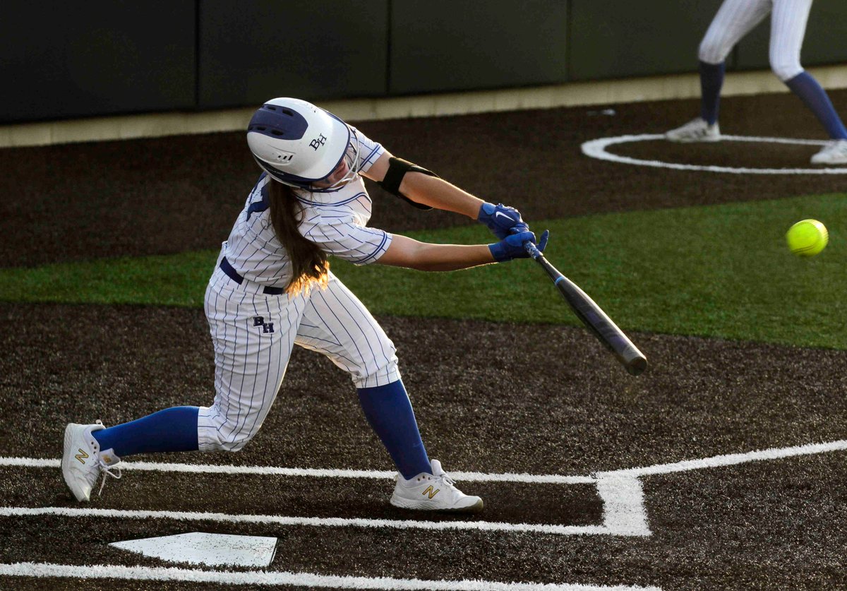 JFoch's tweet photo. The hit. 💥

The run. 🥎

The celebration. 🎉

It's all here as Barbers Hill clinches state berth with 
@Reagan_Duty's walk-off against Lake Creek, from 
@JonPoorman. https://t.co/jZw8tSyDLz https://t.co/n0UVZKzqal