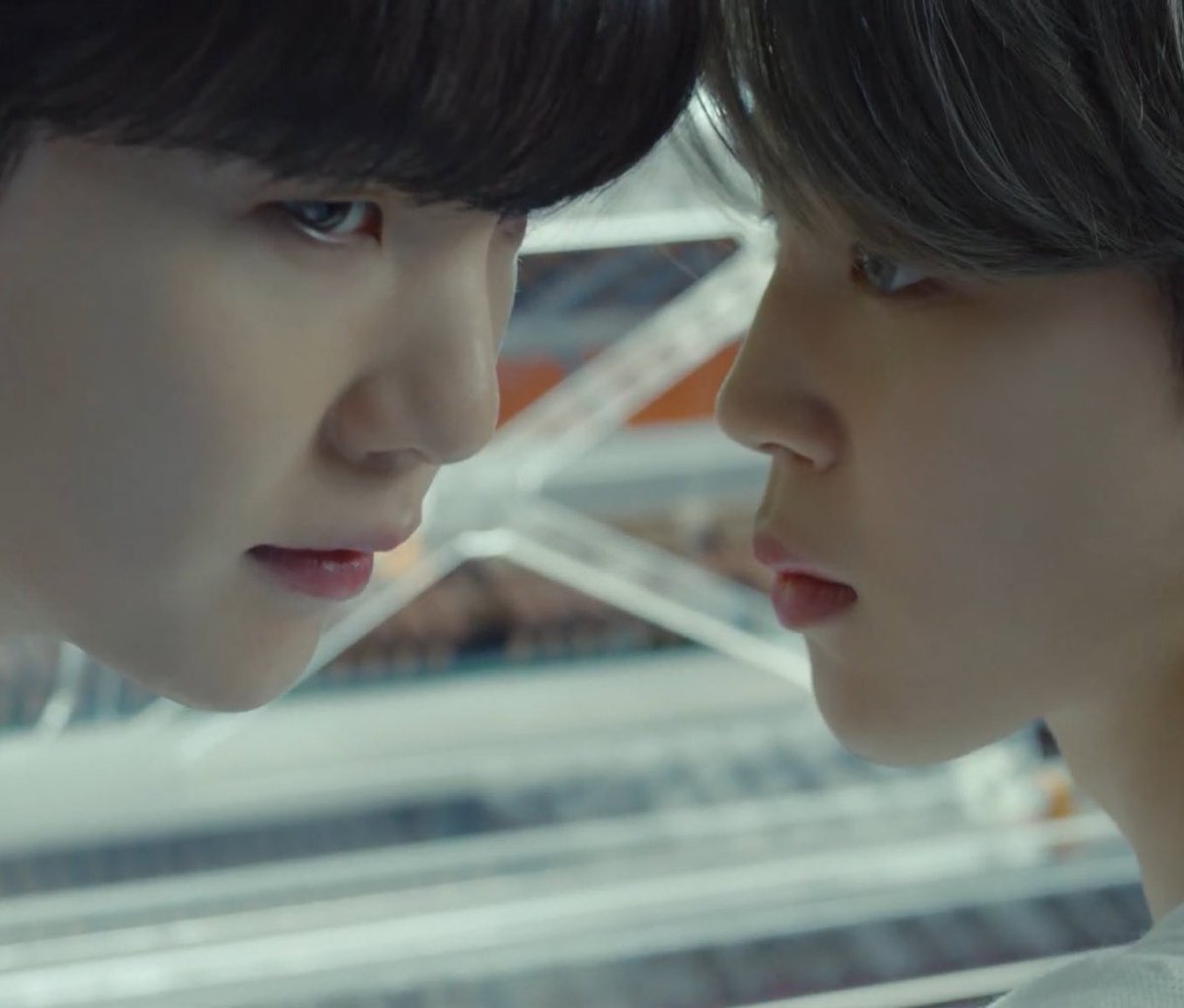 meanyoongi0309's tweet photo. Butter era = Yoonmin era 2021 https://t.co/HVAZwa6Ksy