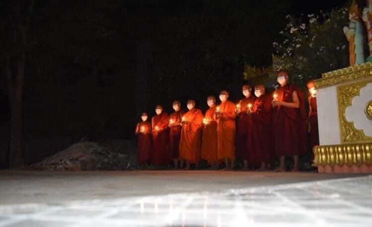 Daily Prayer service strike, which is staged by Monks in Sa Taung continued tonight,prayed for Peace and Freedom of Myanmar. 
#WhatsHappeningInMyanmar #May28Coup