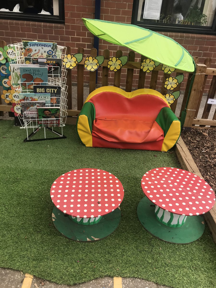 NectonY2's tweet image. Over the last few weeks, we have been enhancing our outdoor area. We now have a mud kitchen, reading garden, construction area and den! #outdoorlearning #mudkitchen #nectonloveslearning