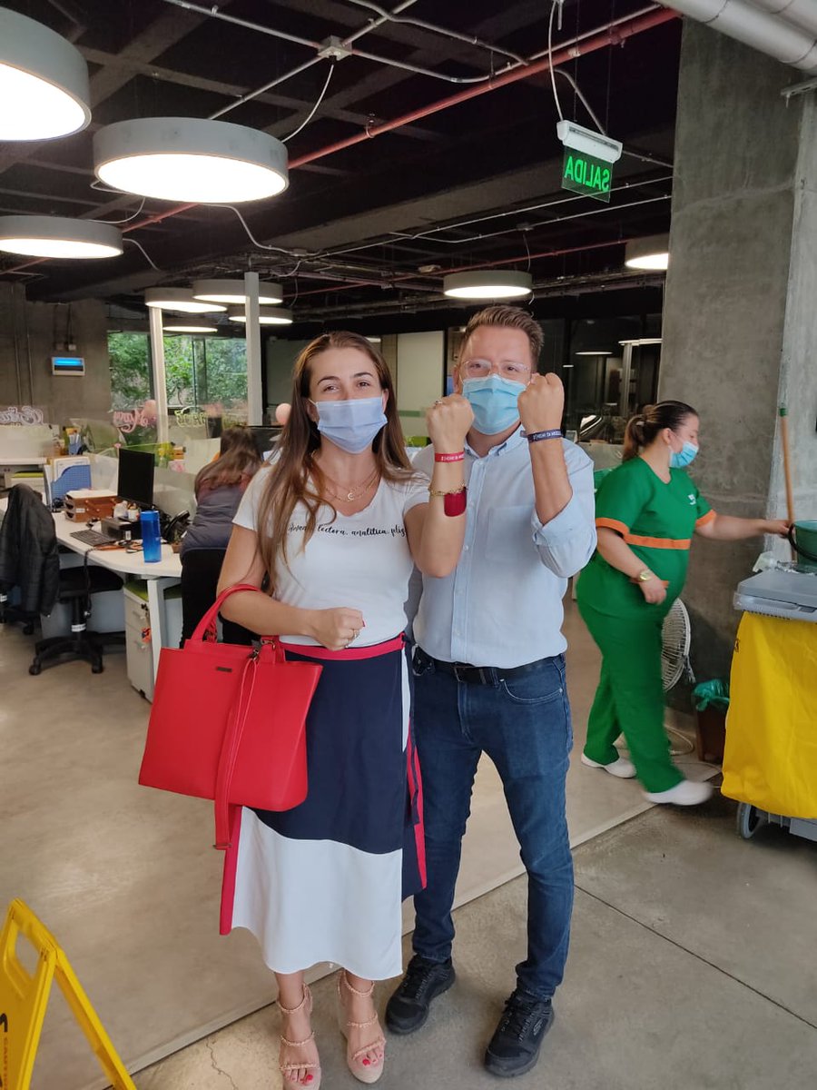 AlejandroAriasG's tweet photo. Este sábado la cita es con nuestros emprendedores locales, estamos invitando a los ciudadanos a que visiten la feria Para mamá Compra Hecho en Medellín @Telemedellin @diamaov @QuinteroCalle #comprahechoenmedellin #telentolocal #compralocal https://t.co/e5WUBO5odl