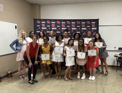 weissvolleyball's tweet photo. 2020 is in the books! Had a wonderful time celebrating these awesome young women!! 👏🏼💯 @PfISDAthletics @pfisd @WeissHighSchool @Weiss_ABC @FlxAtx @VypeATX #EarnedNotGiven #UnityThroughAdversity #BeTheOneWolfpack https://t.co/vggZLwEYap