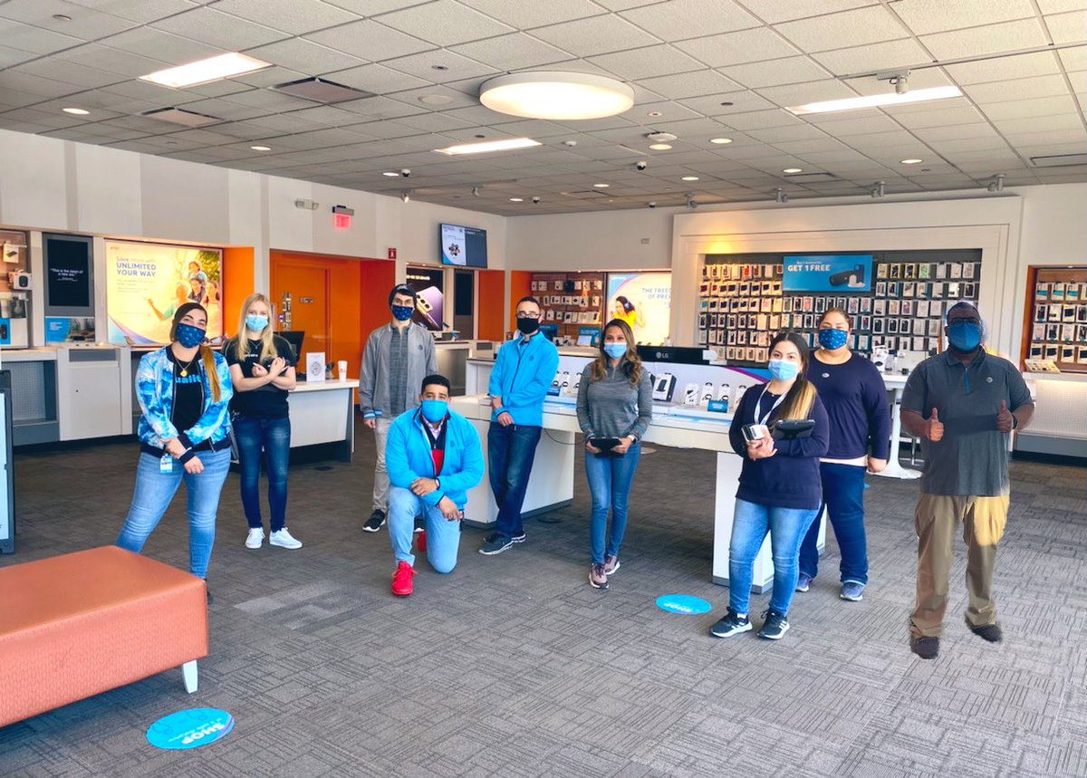 Thank you to this team right here that allowed Newburgh store to level up to Battleship! #ATTR #NYNJ #NewburghTowneCenter <a href="/klane0917/">Klane</a> <a href="/marcellobenny/">Benjamin Marcello</a> <a href="/judy_cavalieri/">Judy Cavalieri</a>