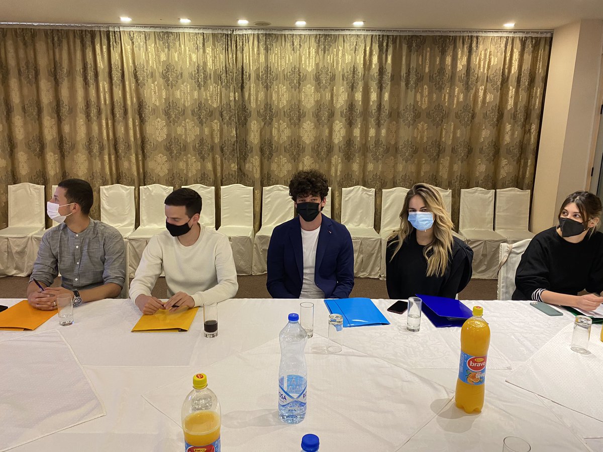 CIDNMNE's tweet photo. U nastavku seminara, govorio je mr Mirko Đuković, predavač na #CEU iz Budimpešte, sa temom “Govor mržnje na internetu i #LGBT populacija”

#CIDN #zabranadiskriminacije https://t.co/4yp6lRKu0H