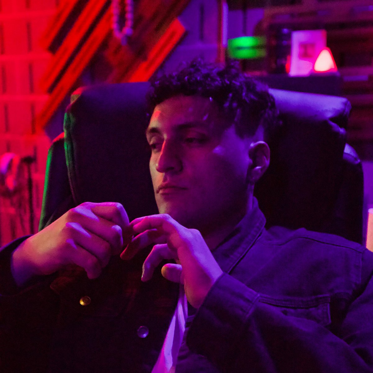 digablehumans's tweet photo. @CA_thedon is the next guest on the podcast. We chop it up about his new single "Narcissist", why Elon Musk is  problematic, his motivation as an artist, his theory that dogs and cats could be aliens and much much more. Episode #4 drops this Monday https://t.co/MYKUnwdC0h