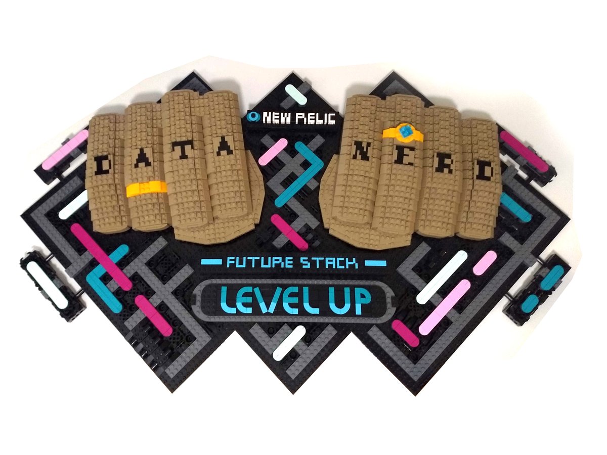 RutamHere's tweet photo. It started as a conference initially, but by the end of Day 3 we had so many takeaways. Some great insightful sessions, the #FutureHack, Game On &amp; Social Channels with loads of memes &amp; some soothing DJ sessions &amp; ofc this #NewRelicKnucklesLego by Tyler! #FutureStack @newrelic 🤩 https://t.co/db4Sz6gx0Q