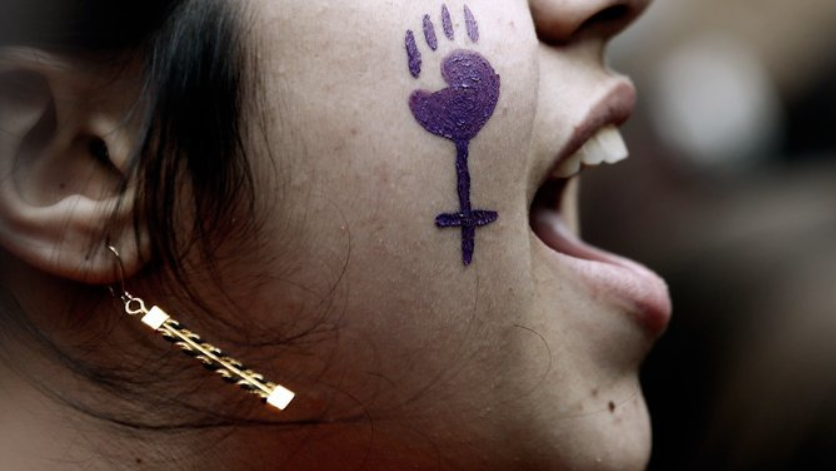 3CatInfo's tweet photo. 100.000 euros en multes a feministes de Corbera per unes pintades del 8M
https://t.co/m6KIosvm8V https://t.co/jTDkxVl01Y