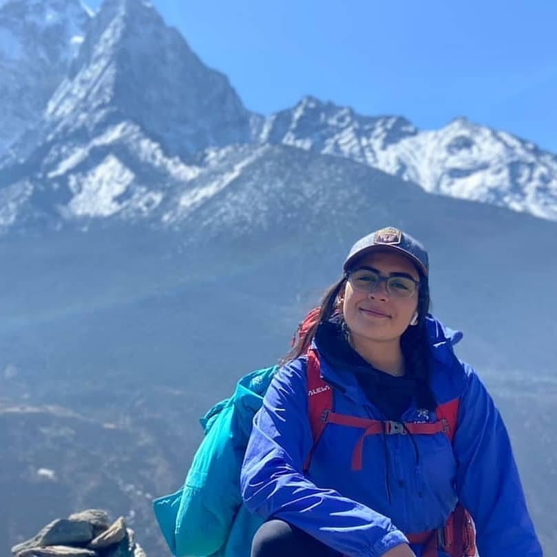 nadinewnjeim's tweet photo. AT 20 YEARS OLD SHE HAS BROKEN THAT CEILING AND REACHED THE SUMMIT!
CONGRATULATIONS #RAWANABDULKARIM
ANOTHER #LEBANESESUCCESSSTORY https://t.co/8FuzkAleCE