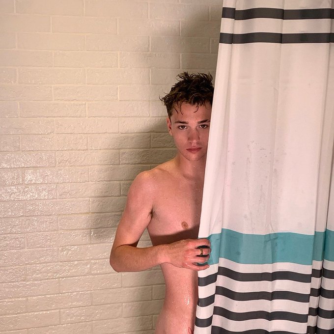 you see me like this what&rsquo;s you&rsquo;re next move🥵  &bull; https://t.co/jycSmM5vKq https://t.co/Puaz8B63DY