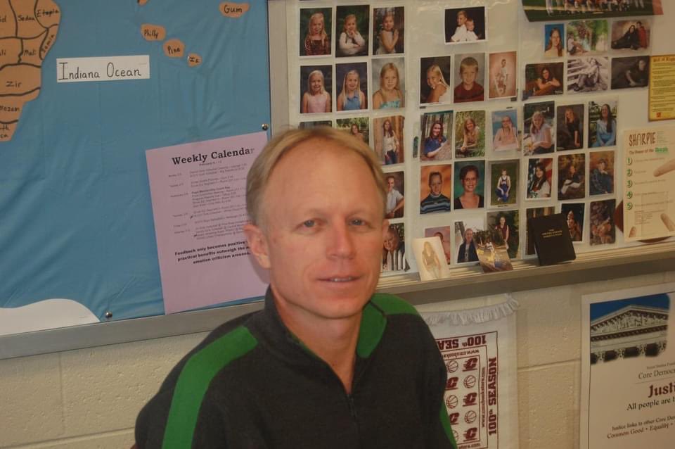CadeSchafer's tweet photo. Can’t believe my old man is finally retiring today after teaching for 30+ years. The most dedicated and hardworking person I’ve ever met. https://t.co/kzKn6TshVn