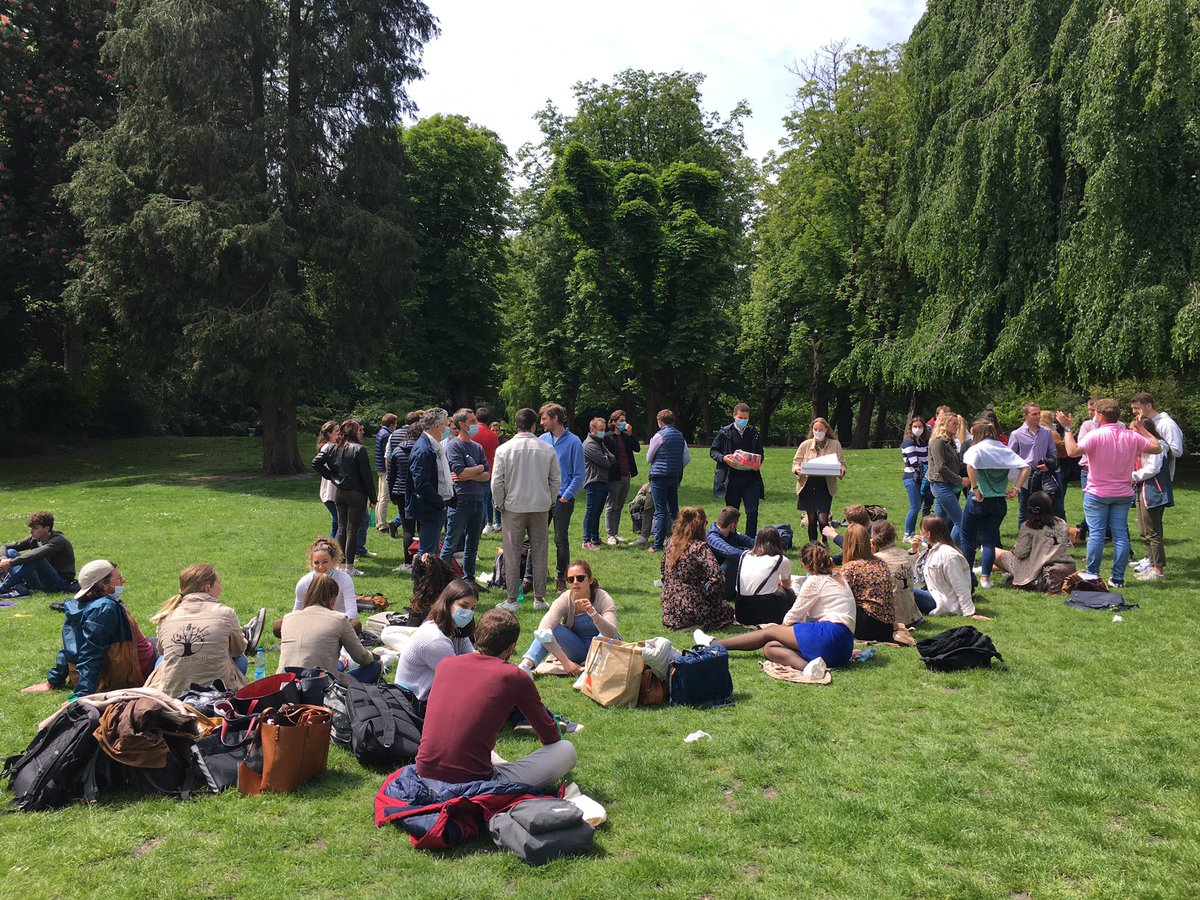 Année scolaire terminée  sous le soleil pour les élèves-ingénieurs en agriculture et agro-alimentaire - formation par apprentissage @ISA_Lille @Junia_ingenieur Place au travail en entreprises cet été et aux missions de filières #alternance #bravopourlengagement