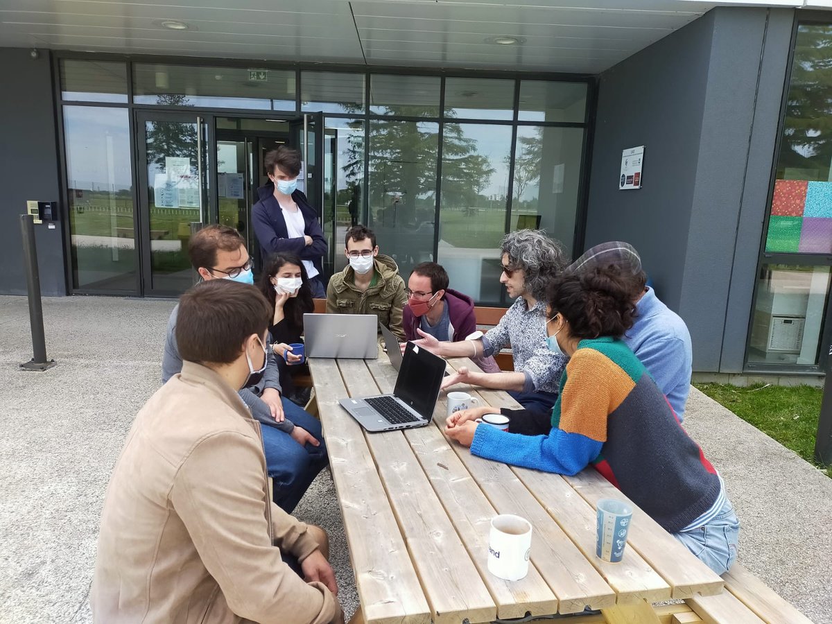Very nice to be able to animate with @DaviFaranda the #LSCE_IPSL Friday weather discussion at least partially in person! Thanks to the (finally!) sunny weather and plenty of ventilation, as always on Plateau de Saclay ☀️💨

@CEAParisSaclay