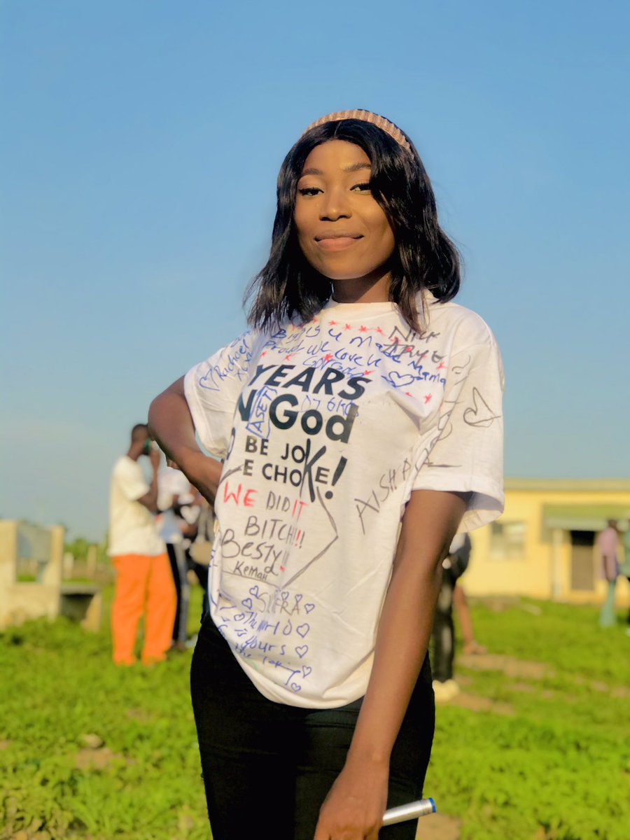 sylvera_kingz's tweet image. BSC BAGGED 👩‍🎓 
6years of God’s mercies 🙏
#AbujaTwitterCommunity #AbujaTwitterCommumity