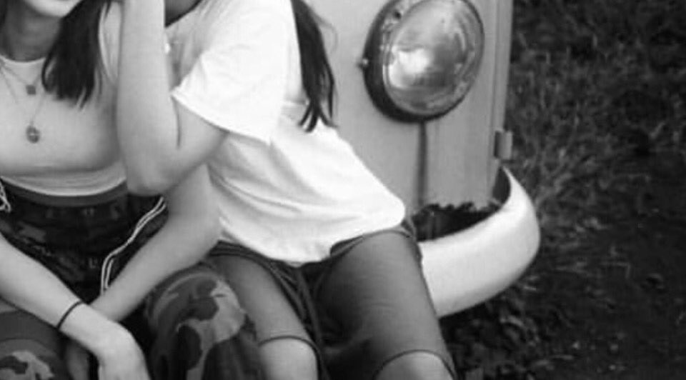 ninnieartc's tweet photo. ｡ﾟﾟ･｡･ﾟﾟ｡
ﾟ。elas, apenas elas..💭
 　ﾟ･｡･ https://t.co/GErkW3Q5nt