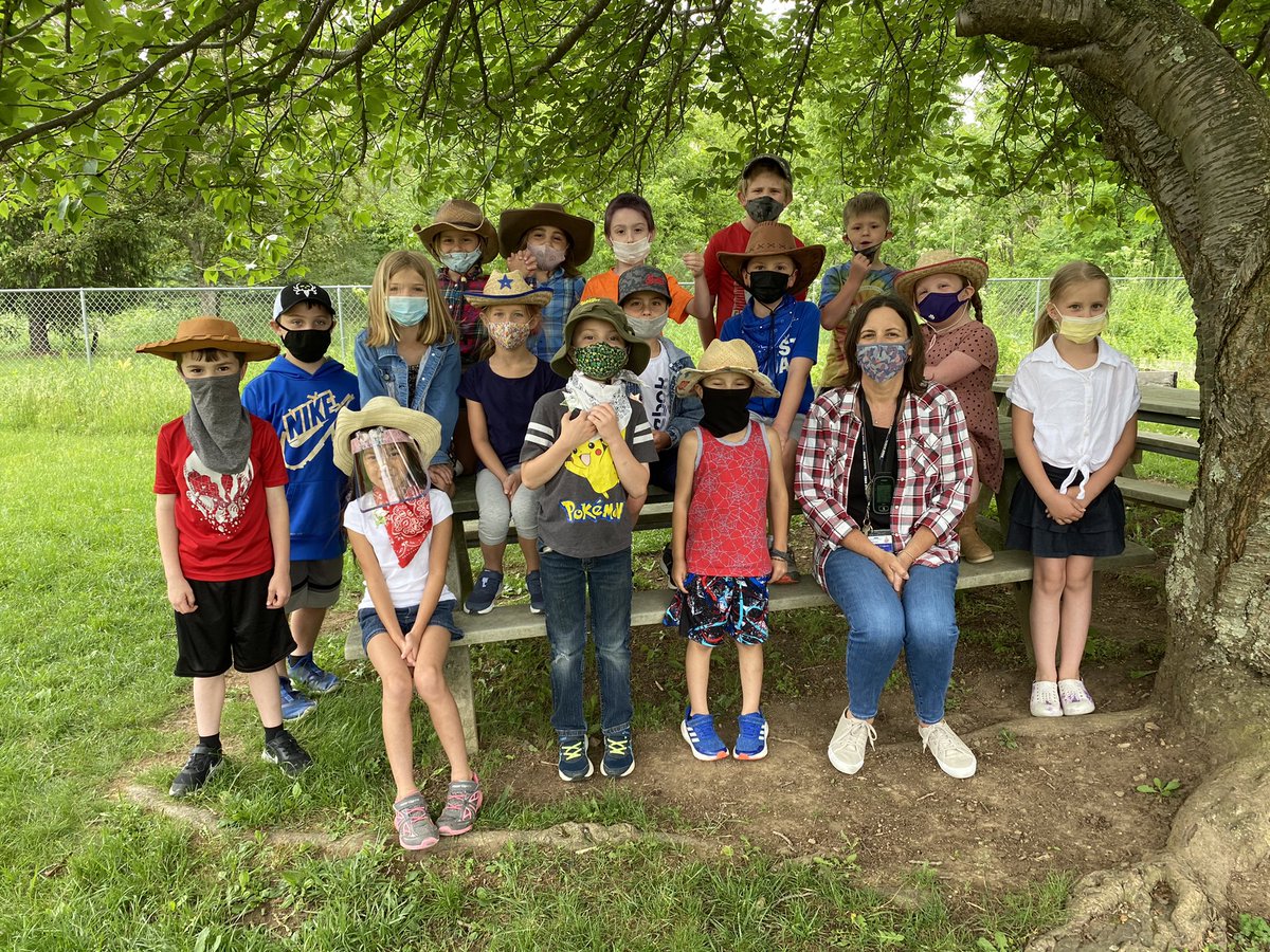 mrscolganDES's tweet image. Western Day complete with barrel races and a lassoing contest. #reConnectNYCSD