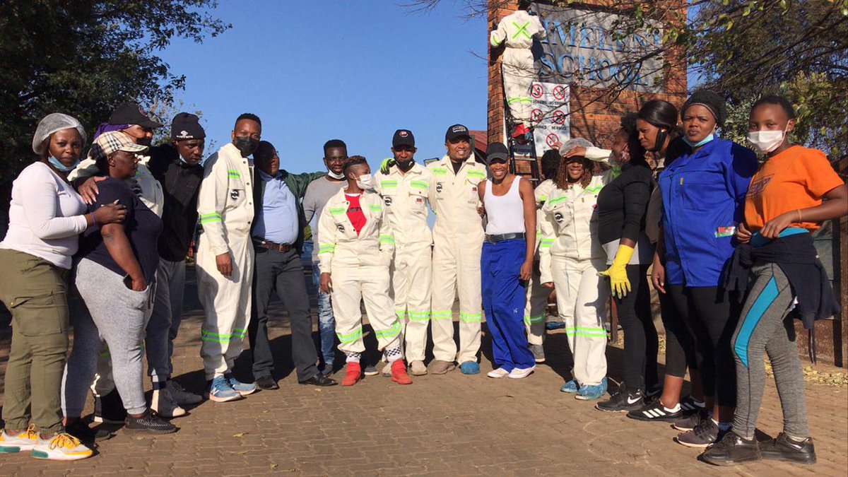 ActnowAfrica's tweet photo. Today was a very productive day at the Zemele school of the disabled , with the support of @stwtoken we managed to paint the school and give it a new look. 

#Actnow #Savetheworld https://t.co/gWDSUgYja6