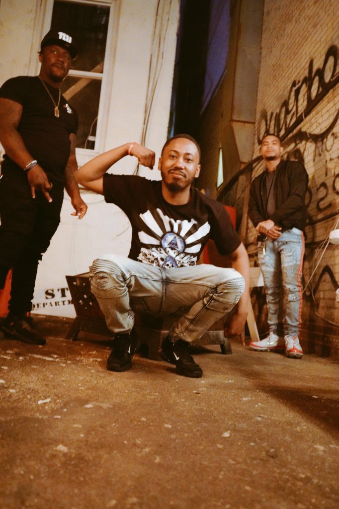 RoadYola's tweet image. Respek My Shoota! #dopekulture @Dopeculture___ 🎥#islandboyproduktionz #reverbmusicclub