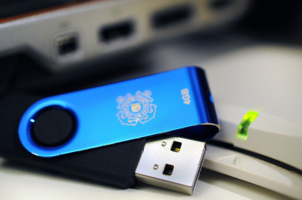 SligoStreet's tweet photo. New USB spec will allow higher power products like laptops to be powered by USB connectors https://t.co/DTBADkRCS7 https://t.co/Yt1SzTqoJc