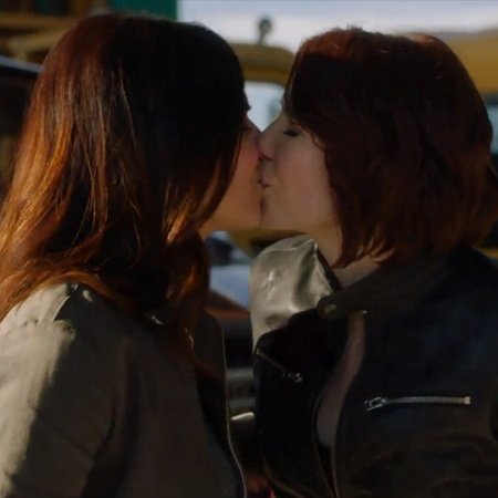 #Sanvers smooch 💋