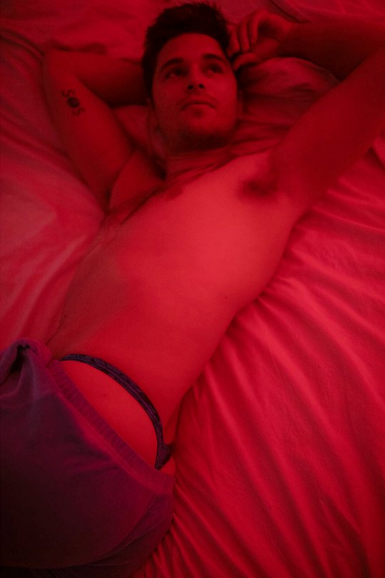 ⠀ ⠀ ⠀⠀ ⠀call an ambulance and the police: my looks are killer
⠀