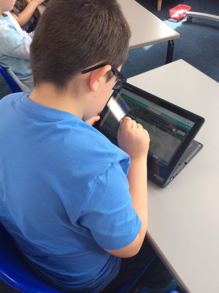 MowmacreHill's tweet photo. Year 5 have spent the last half term learning all about coding. They have rounded off the end of this half term by completing the Minecraft #hourofcode! What an achievement, Year 5 coders! #5OB #5CB https://t.co/lqVwNWdVbo