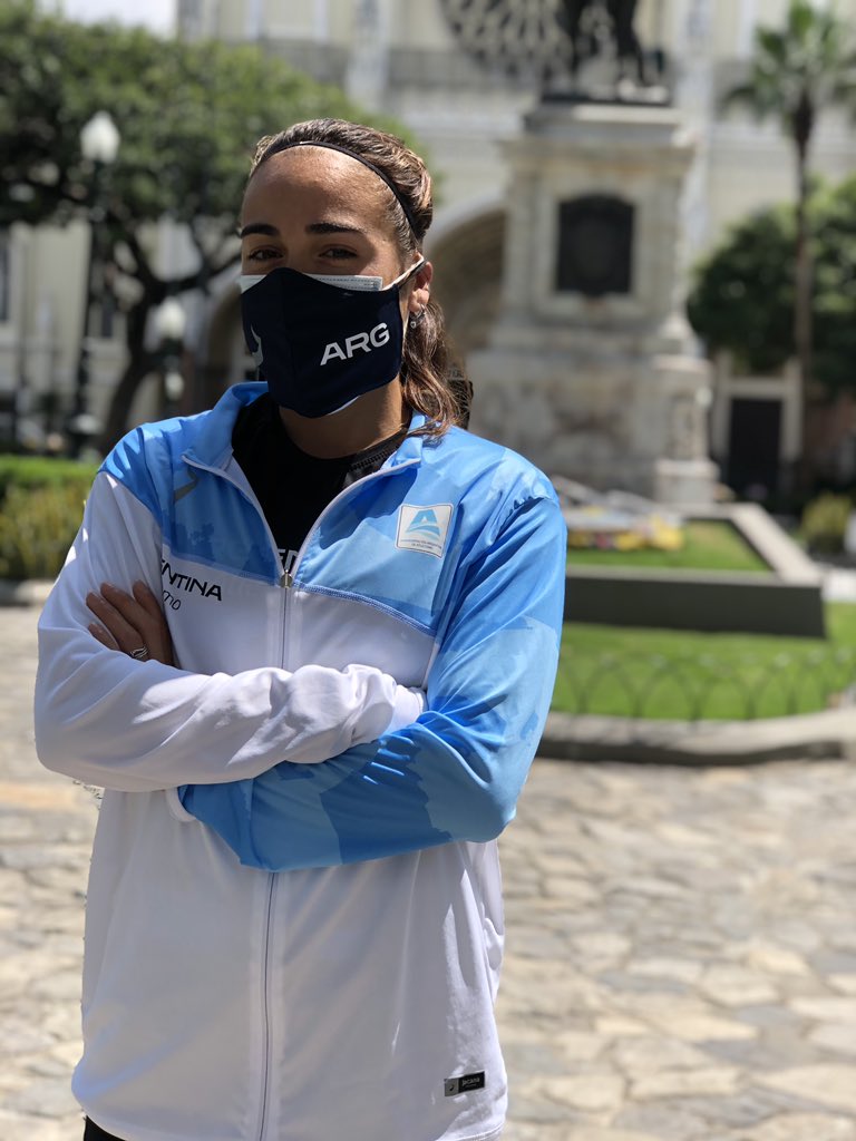 🇦🇷🇦🇷🇦🇷🇦🇷Ya estoy 🙋🏽‍♀️ el Domingo a las 9am (hora 🇪🇨) estaré corriendo los 3000mt con obstáculos 🏃🏽‍♀️ 🇦🇷🇦🇷🇦🇷🇦🇷
PH 📸 <a href="/yohanaad/">Yohanaa Diego</a>